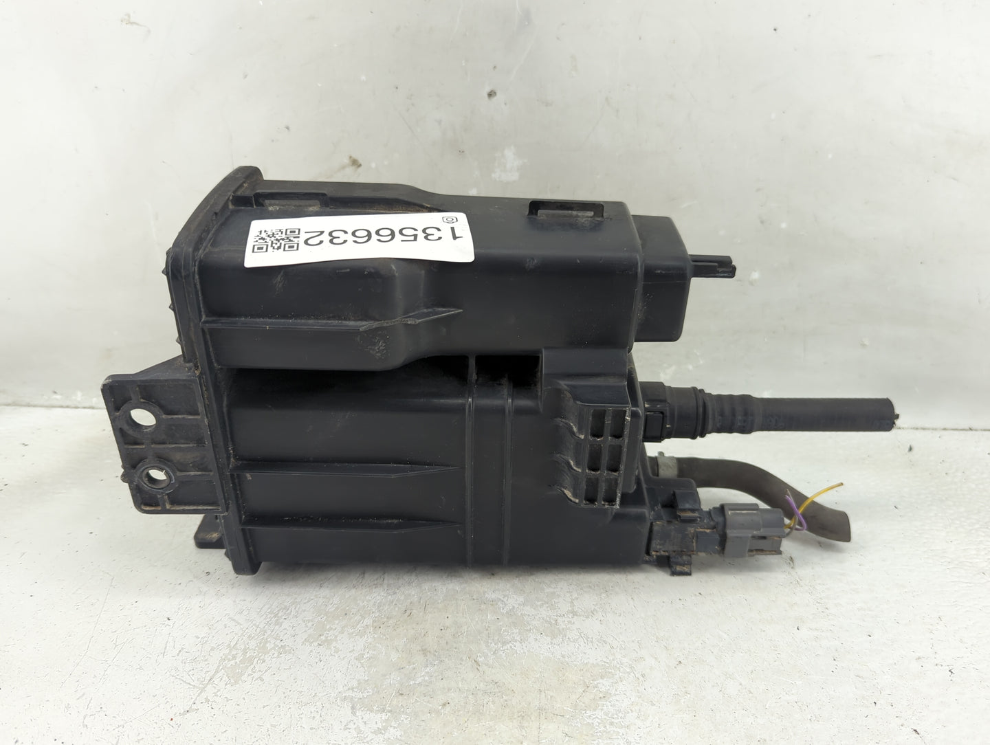 2012 Nissan Versa Fuel Vapor Charcoal Canister - Oemusedautoparts1.com