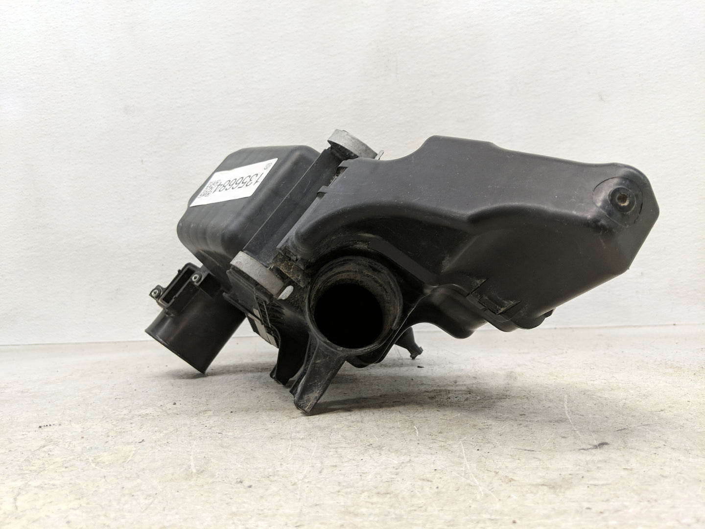 2012 Nissan Versa Air Cleaner Intake-duct Hose Tube - Oemusedautoparts1.com