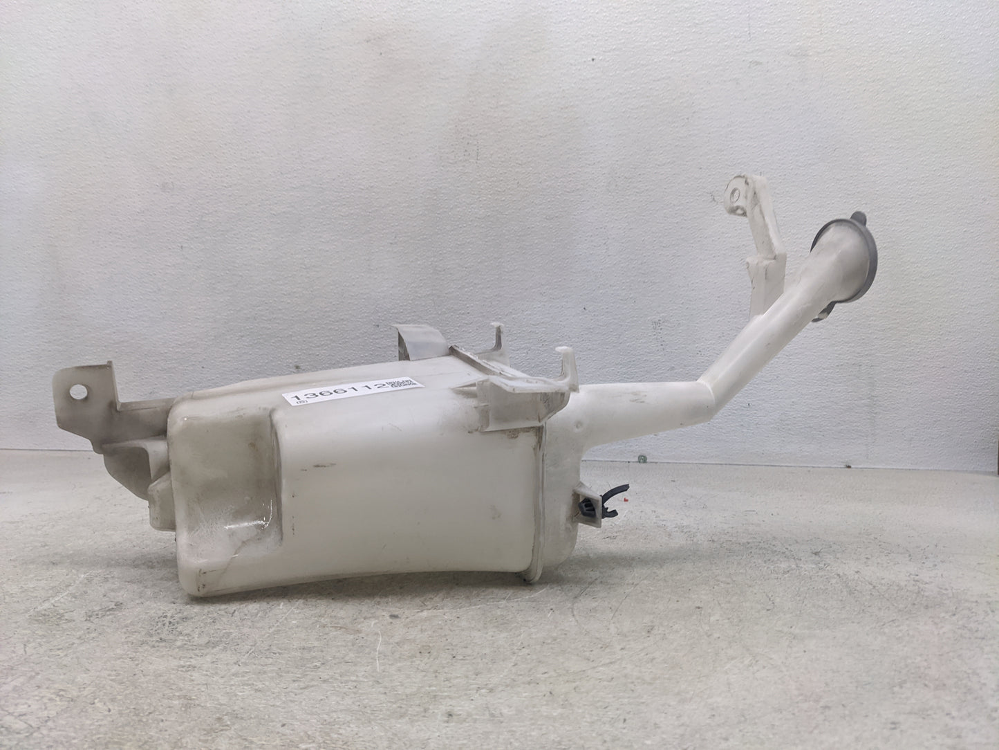 2007-2012 Nissan Versa Windshield Washer Fluid Reservoir Bottle Oem - Oemusedautoparts1.com