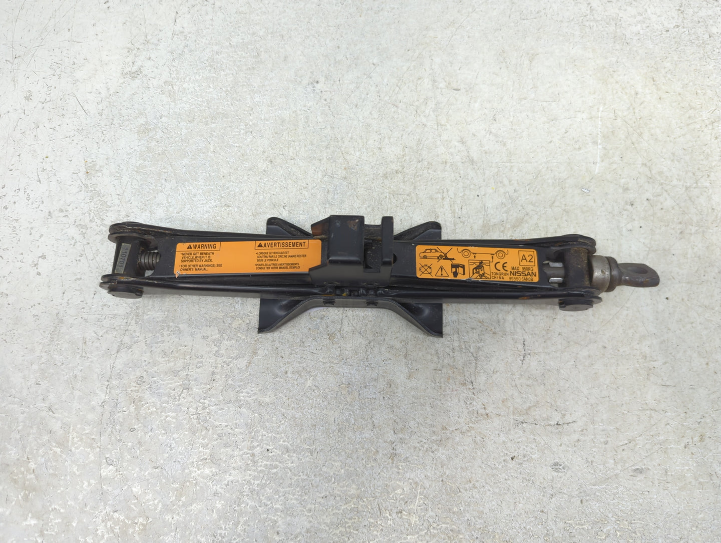 2012 Nissan Versa Spare Scissor Car Jack - Oemusedautoparts1.com