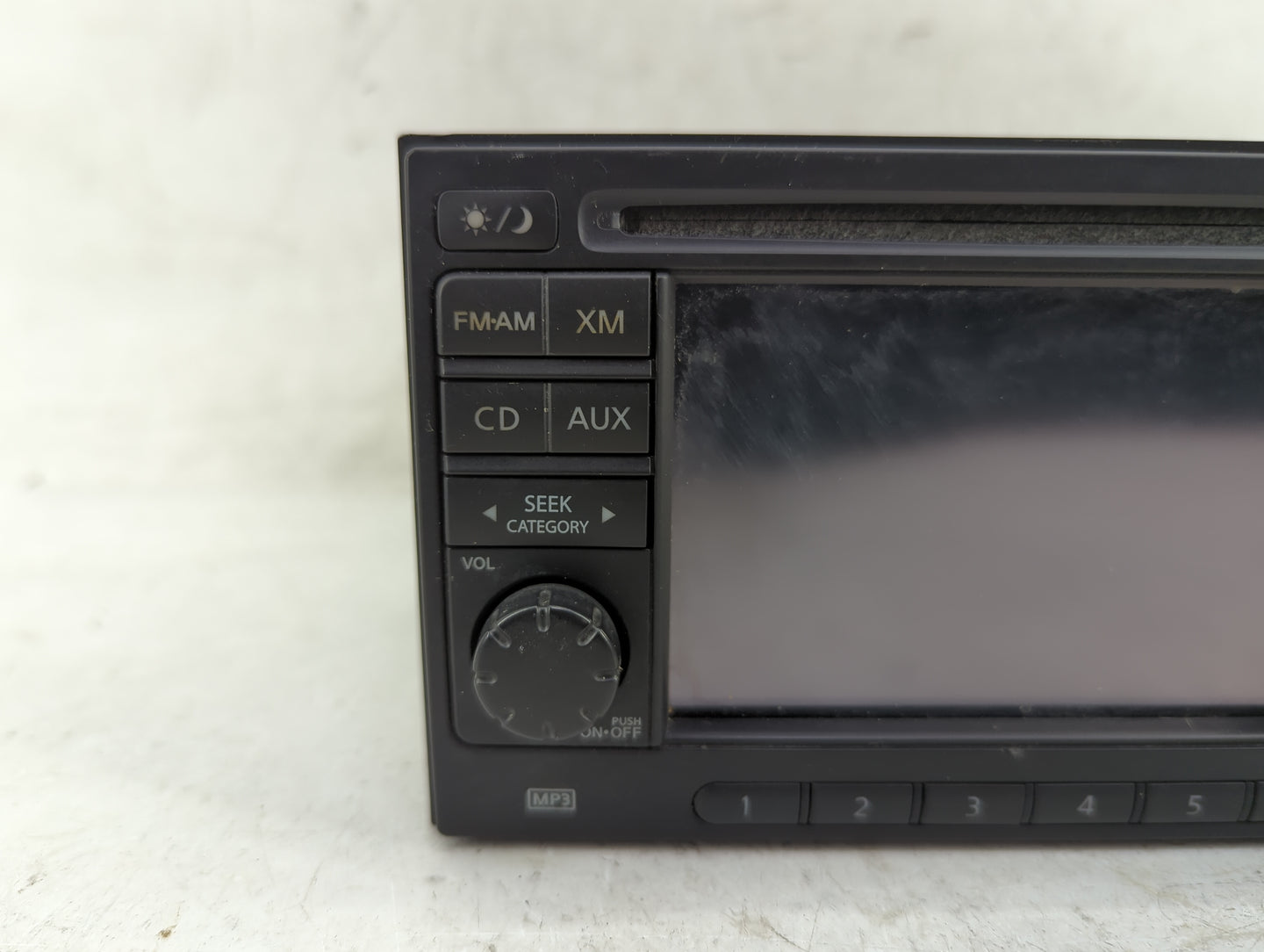 2012 Nissan Versa Radio AM FM Cd Player Receiver Replacement P/N:7 612 830 041 25915ZW80E Fits OEM Used Auto Parts - Oemused