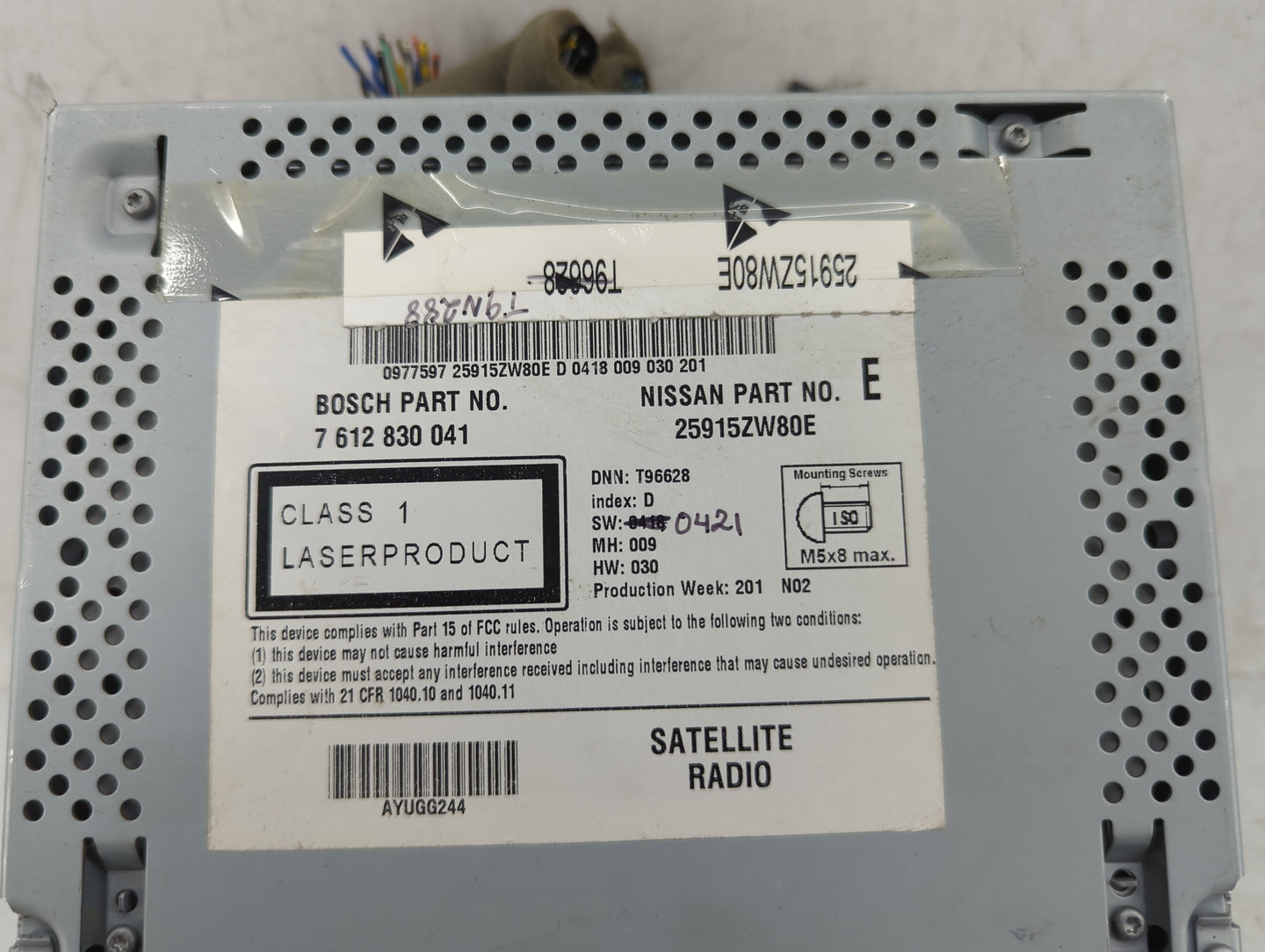 2012 Nissan Versa Radio AM FM Cd Player Receiver Replacement P/N:7 612 830 041 25915ZW80E Fits OEM Used Auto Parts - Oemused