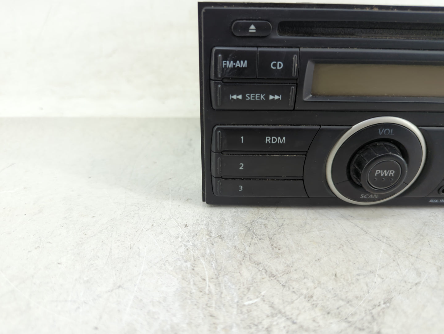 2012-2013 Nissan Versa Radio AM FM Cd Player Receiver Replacement P/N:281853AN1A Fits Fits 2012 2013 OEM Used Auto Parts - O