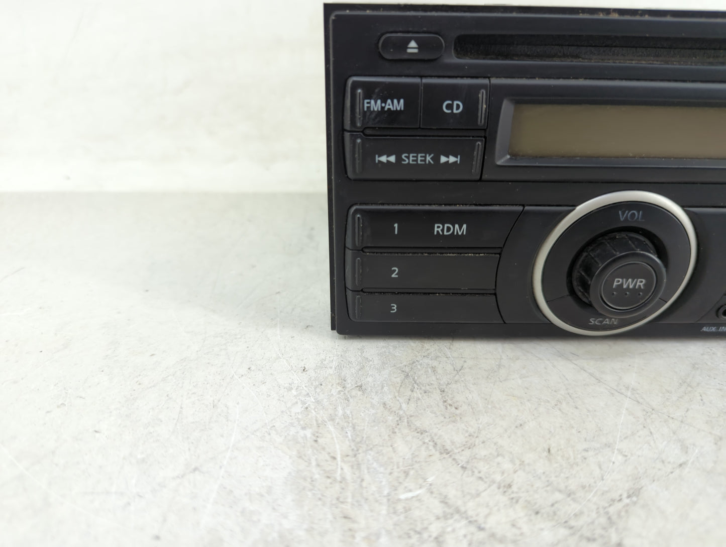 2012-2013 Nissan Versa Radio AM FM Cd Player Receiver Replacement P/N:281853AN1A Fits Fits 2012 2013 OEM Used Auto Parts - O