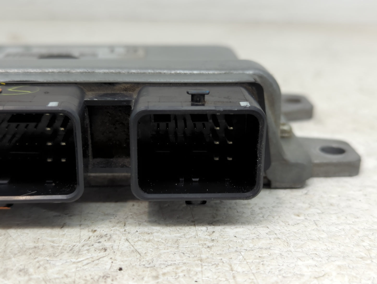 2012 Nissan Versa PCM Engine Control Computer ECU ECM PCU OEM P/N:MEC901-931 MEC901-922 A1 Fits OEM Used Auto Parts - Oemuse