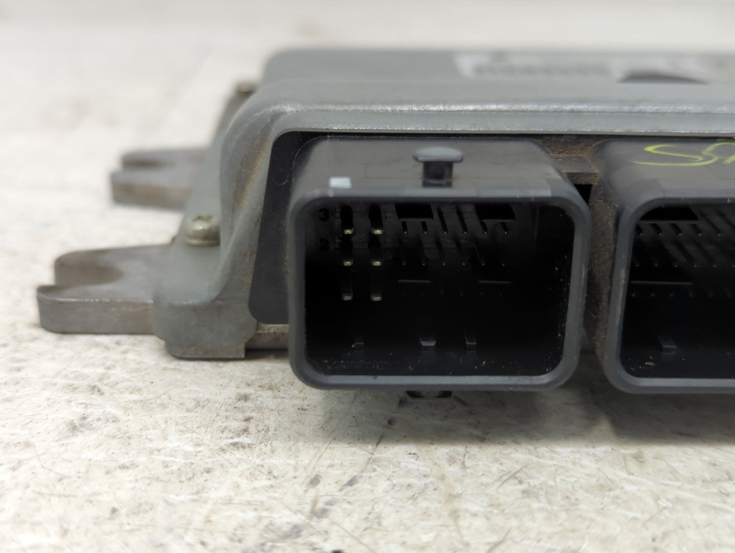 2012 Nissan Versa PCM Engine Control Computer ECU ECM PCU OEM P/N:MEC901-931 MEC901-922 A1 Fits OEM Used Auto Parts - Oemuse
