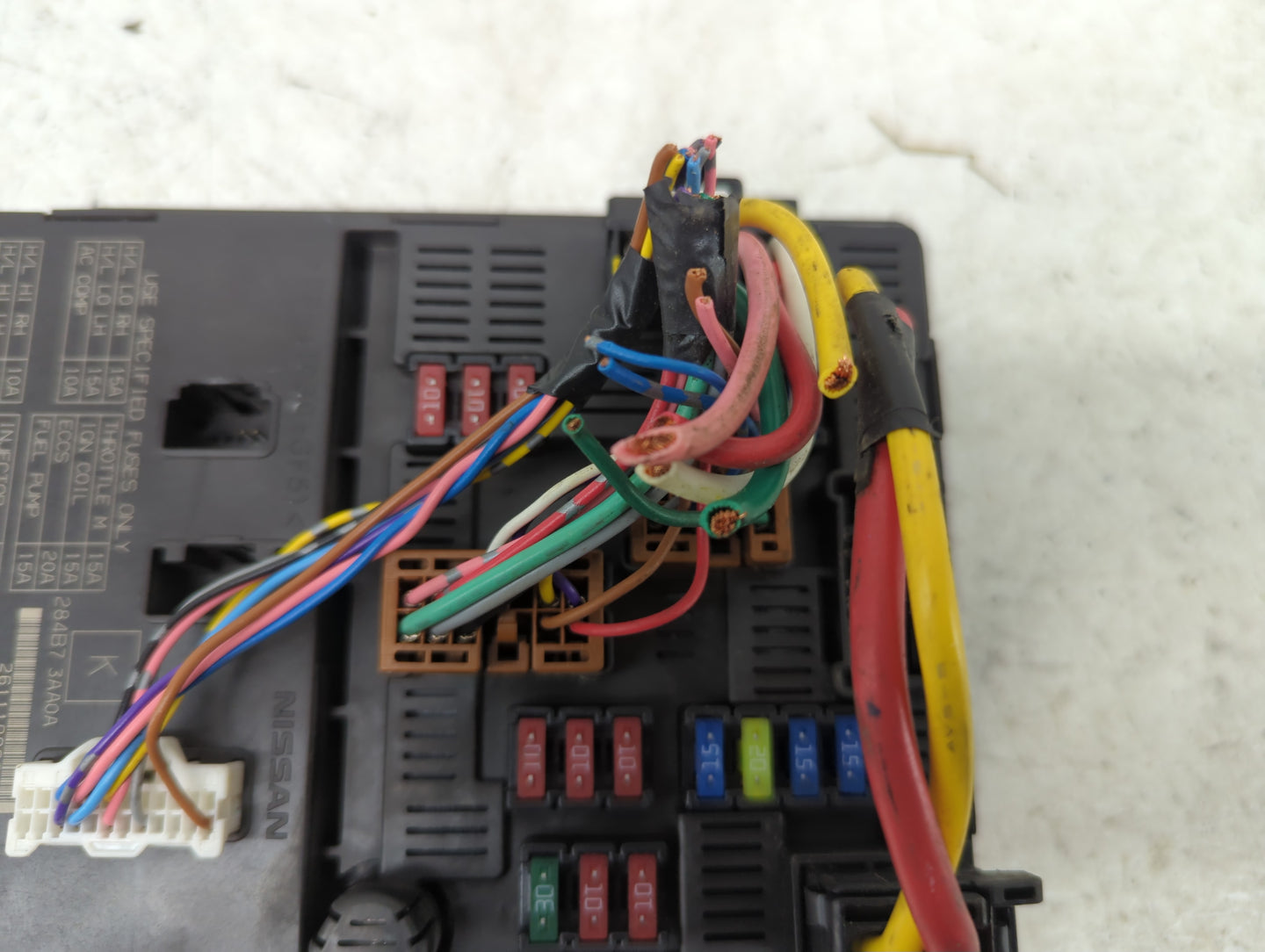 2012 Nissan Versa Fusebox Fuse Box Panel Relay Module Fits OEM Used Auto Parts - Oemusedautoparts1.com
