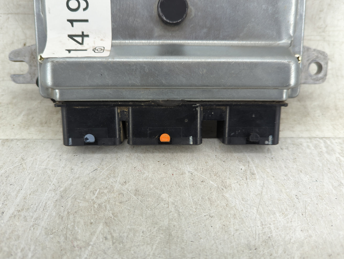2012 Nissan Versa PCM Engine Control Computer ECU ECM PCU OEM P/N:MEC910-040 Fits OEM Used Auto Parts - Oemusedautoparts1.co