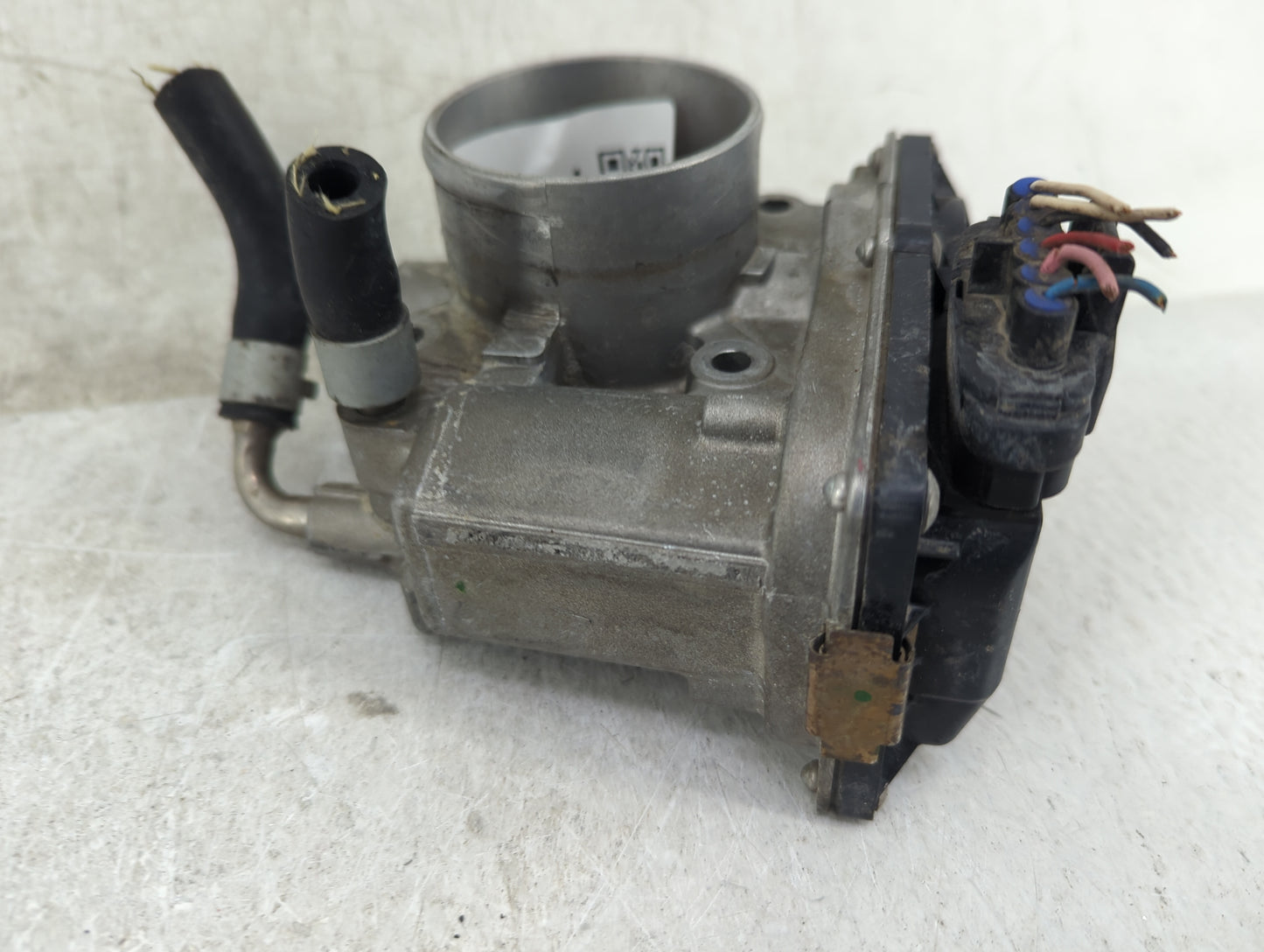 2012-2019 Nissan Versa Throttle Body Fits Fits 2012 2013 2014 2015 2016 2017 2018 2019 OEM Used Auto Parts - Oemusedautopart