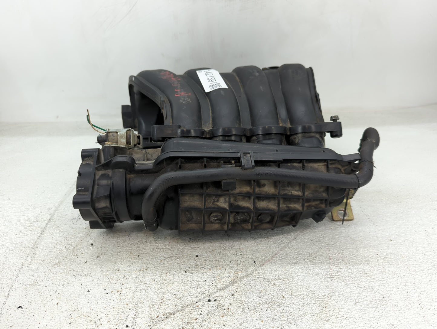 2012-2018 Nissan Versa Air Intake Manifold Fits Fits 2012 2013 2014 2015 2016 2017 2018 2019 OEM Used Auto Parts - Oemusedau