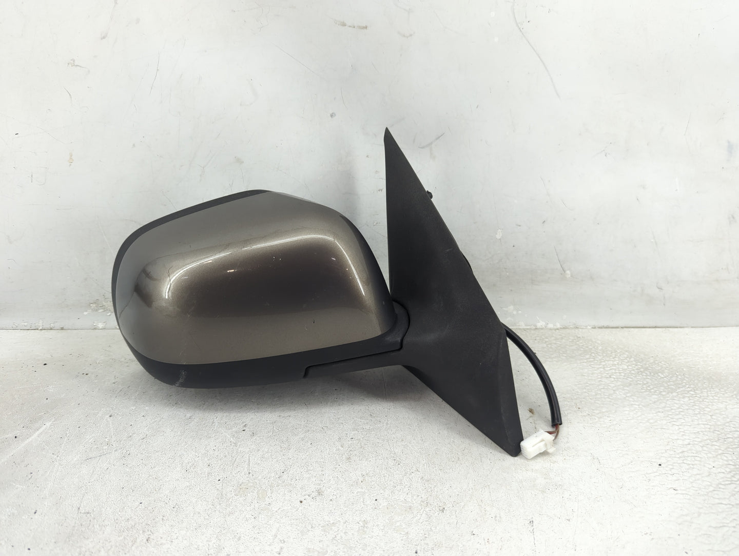 2012-2014 Nissan Versa Passenger Side View Mirror - Right Door Mirror OEM Used - Oemusedautoparts1.com
