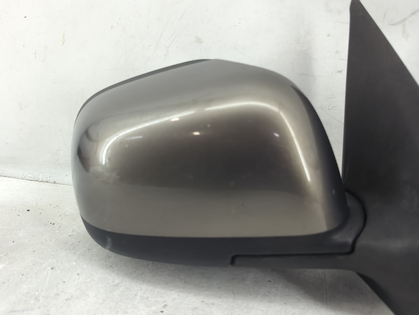 2012-2014 Nissan Versa Passenger Side View Mirror - Right Door Mirror OEM Used - Oemusedautoparts1.com