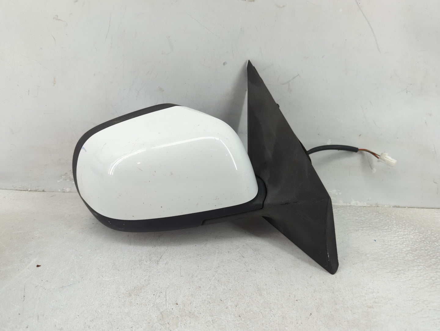 2012-2014 Nissan Versa Passenger Side View Mirror - Right Door Mirror OEM Used - Oemusedautoparts1.com