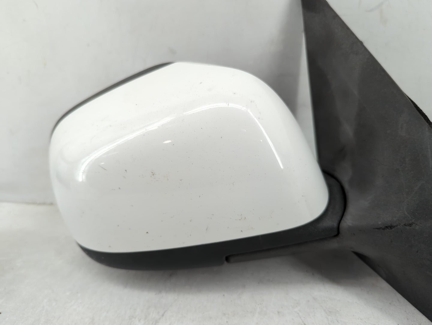 2012-2014 Nissan Versa Passenger Side View Mirror - Right Door Mirror OEM Used - Oemusedautoparts1.com