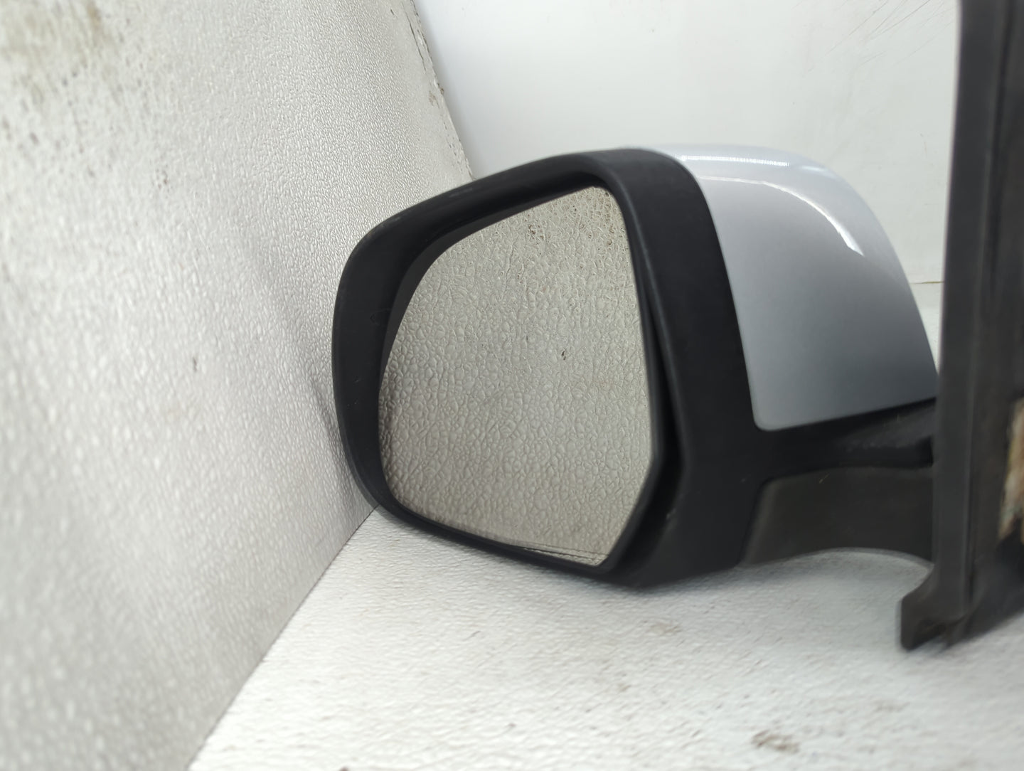 2012-2014 Nissan Versa Driver Side View Mirror - Left Door Mirror OEM Used - Oemusedautoparts1.com