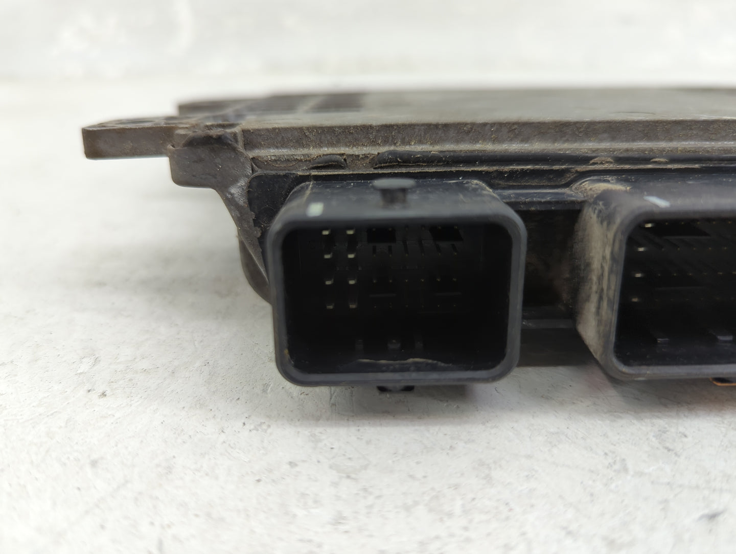 2012 Nissan Versa PCM Engine Control Computer ECU ECM PCU OEM P/N:MEC910-040 Fits OEM Used Auto Parts - Oemusedautoparts1.co