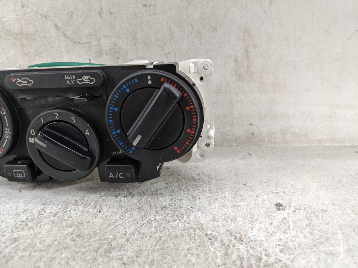 2010-2012 Nissan Versa Climate Control Module Temperature AC/Heater Replacement P/N:T101X093T Fits Fits 2010 2011 2012 OEM U
