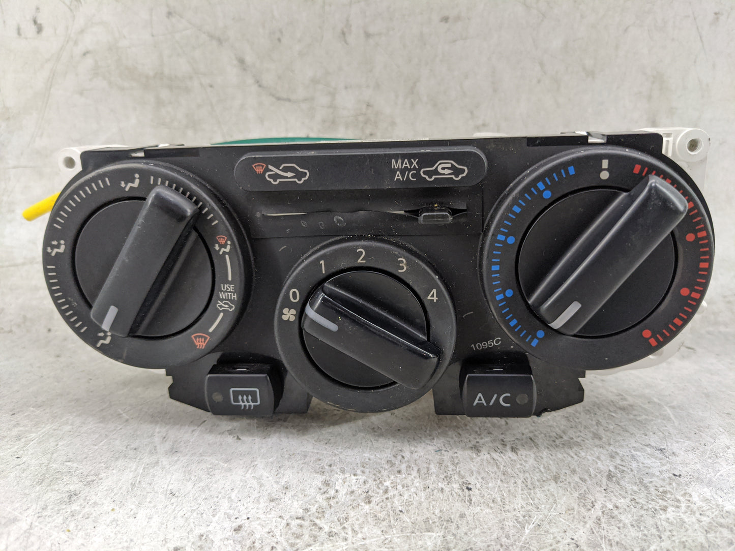2010-2012 Nissan Versa Climate Control Module Temperature AC/Heater Replacement P/N:T101X093T Fits Fits 2010 2011 2012 OEM U