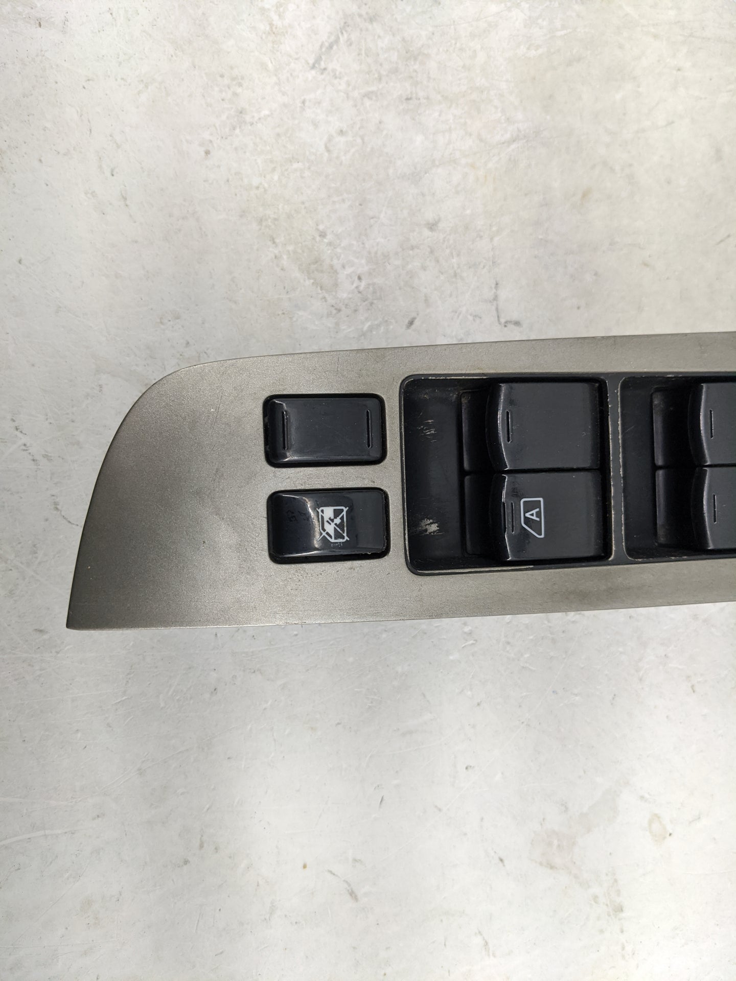 2010-2012 Nissan Versa Master Power Window Switch Replacement Driver Side Left Fits Fits 2010 2011 2012 OEM Used Auto Parts 