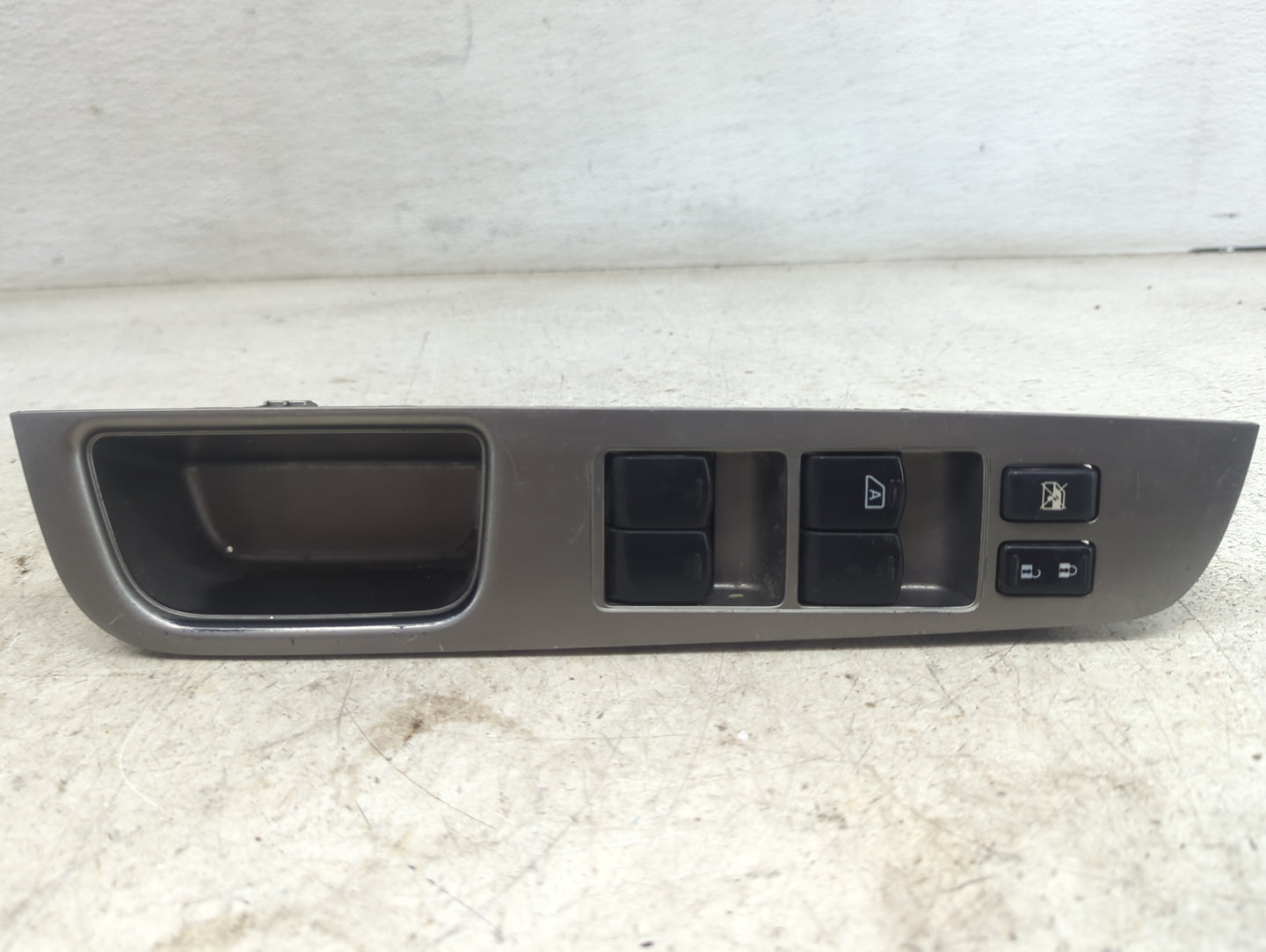 2010-2012 Nissan Versa Master Power Window Switch Replacement Driver Side Left P/N:80961 Fits Fits 2010 2011 2012 OEM Used A