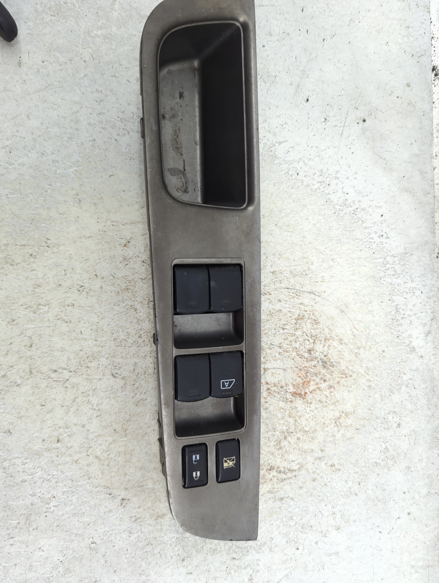 2010-2012 Nissan Versa Master Power Window Switch Replacement Driver Side Left P/N:80961 EL17A PDN ASSY-BYWDW SW Fits OEM Us