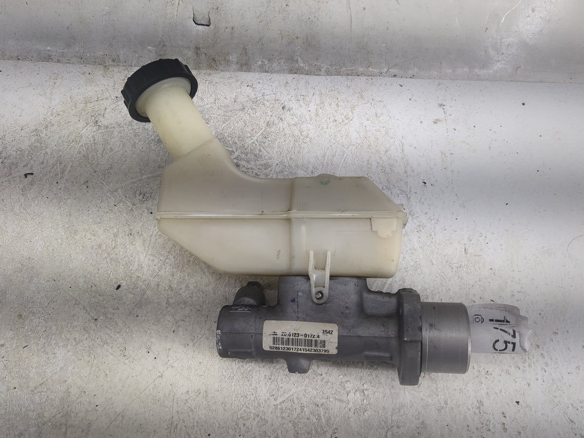 2010-2012 Nissan Versa Brake Master Cylinder - Oemusedautoparts1.com