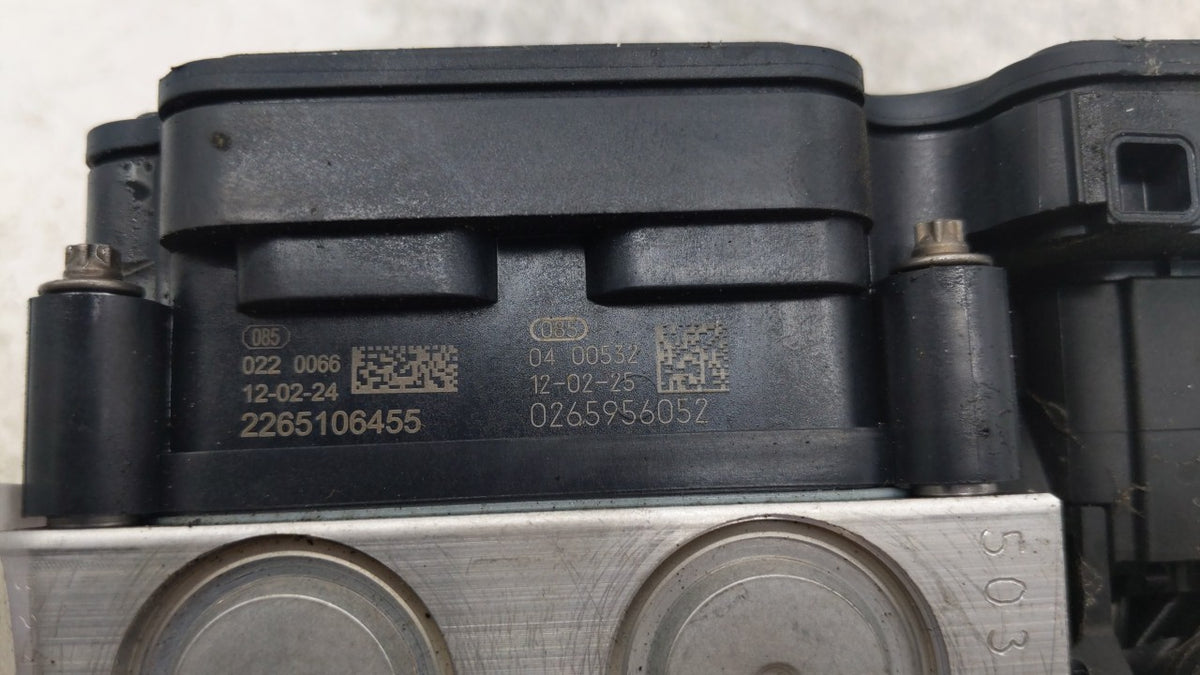 2012 Nissan Versa Anti-Lock Brake ABS Pump Module Actuator OEM P/N:47660 3BB0A Fits OEM Used Auto Parts - Oemusedautoparts1.