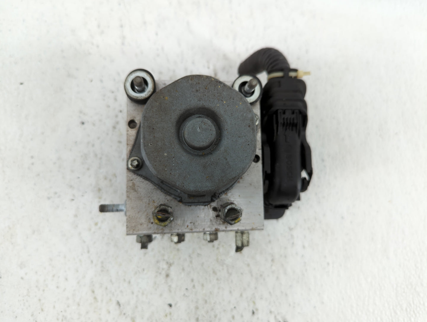 2012 Nissan Versa ABS Pump Control Module Replacement P/N:47660 3BB0A Fits OEM Used Auto Parts - Oemusedautoparts1.com