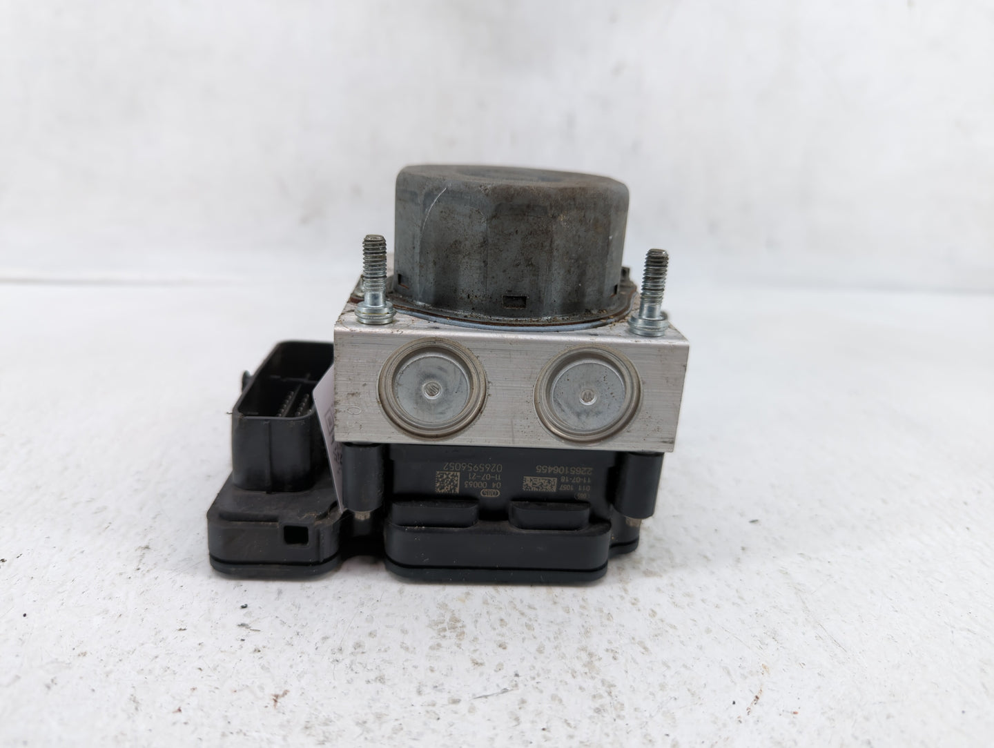 2012 Nissan Versa ABS Pump Control Module Replacement P/N:47660 3BB0A Fits OEM Used Auto Parts - Oemusedautoparts1.com