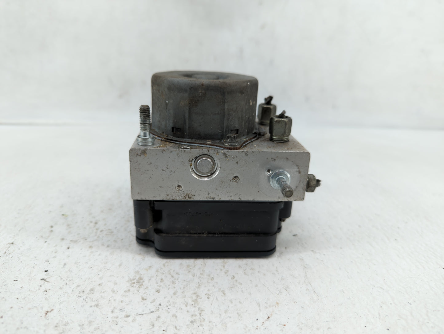 2012 Nissan Versa ABS Pump Control Module Replacement P/N:47660 3BB0A Fits OEM Used Auto Parts - Oemusedautoparts1.com