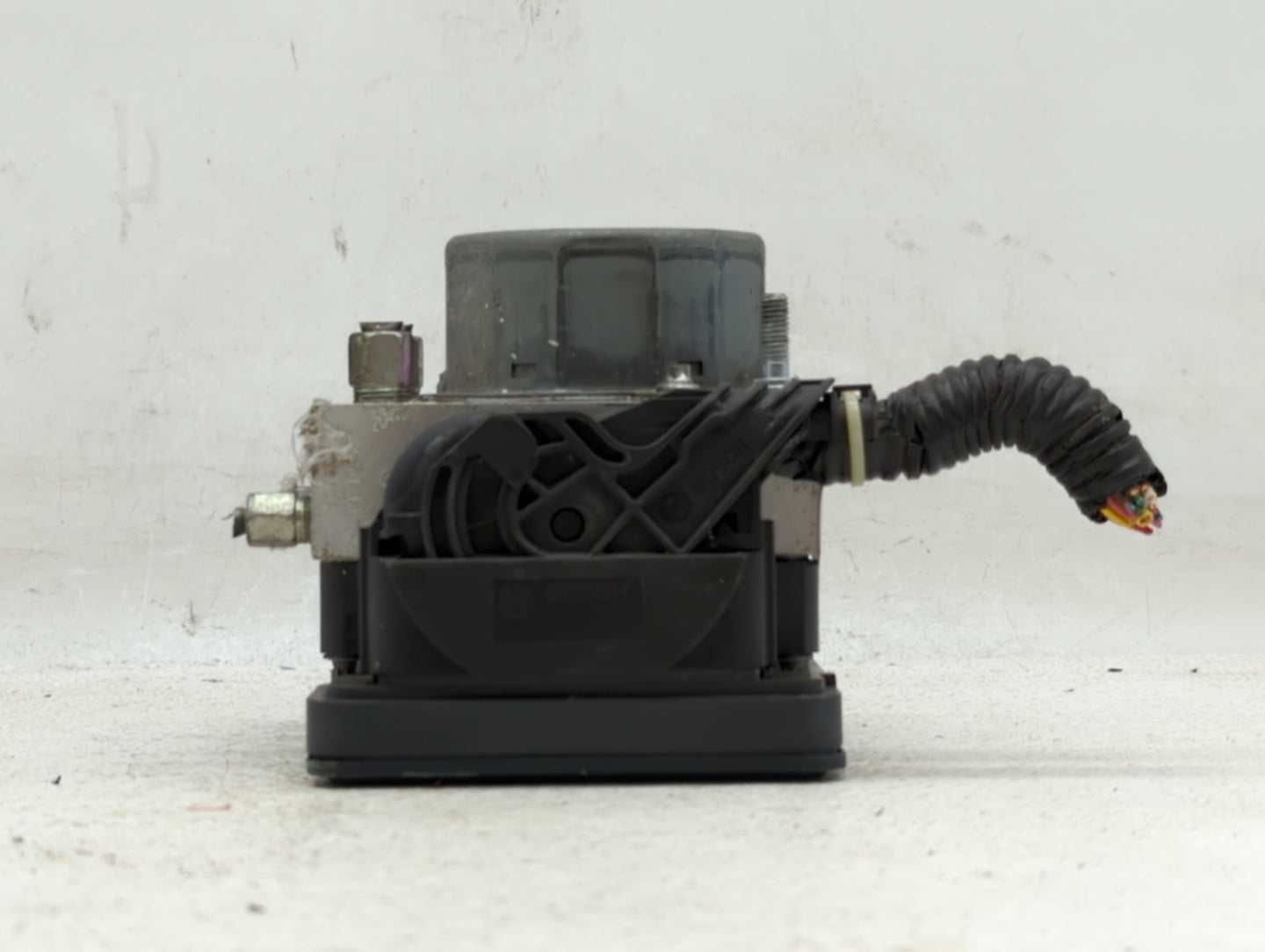 2012 Nissan Versa ABS Pump Control Module Replacement P/N:47660 3BB0A Fits OEM Used Auto Parts - Oemusedautoparts1.com