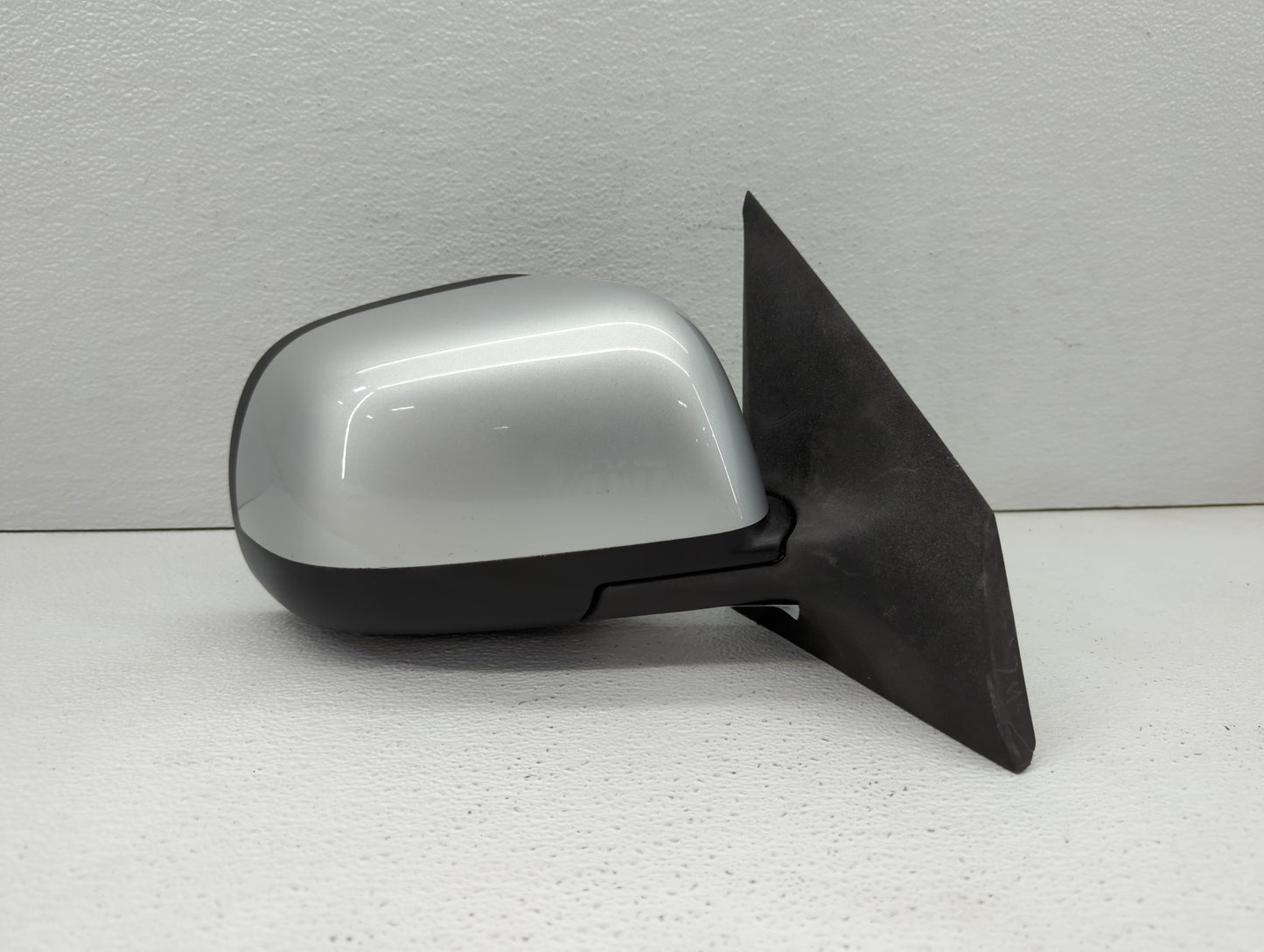 2012-2014 Nissan Versa Passenger Side View Mirror - Right Door Mirror OEM Used - Oemusedautoparts1.com