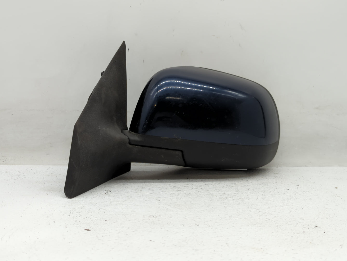 2012-2014 Nissan Versa Driver Side View Mirror - Left Door Mirror OEM Used - Oemusedautoparts1.com