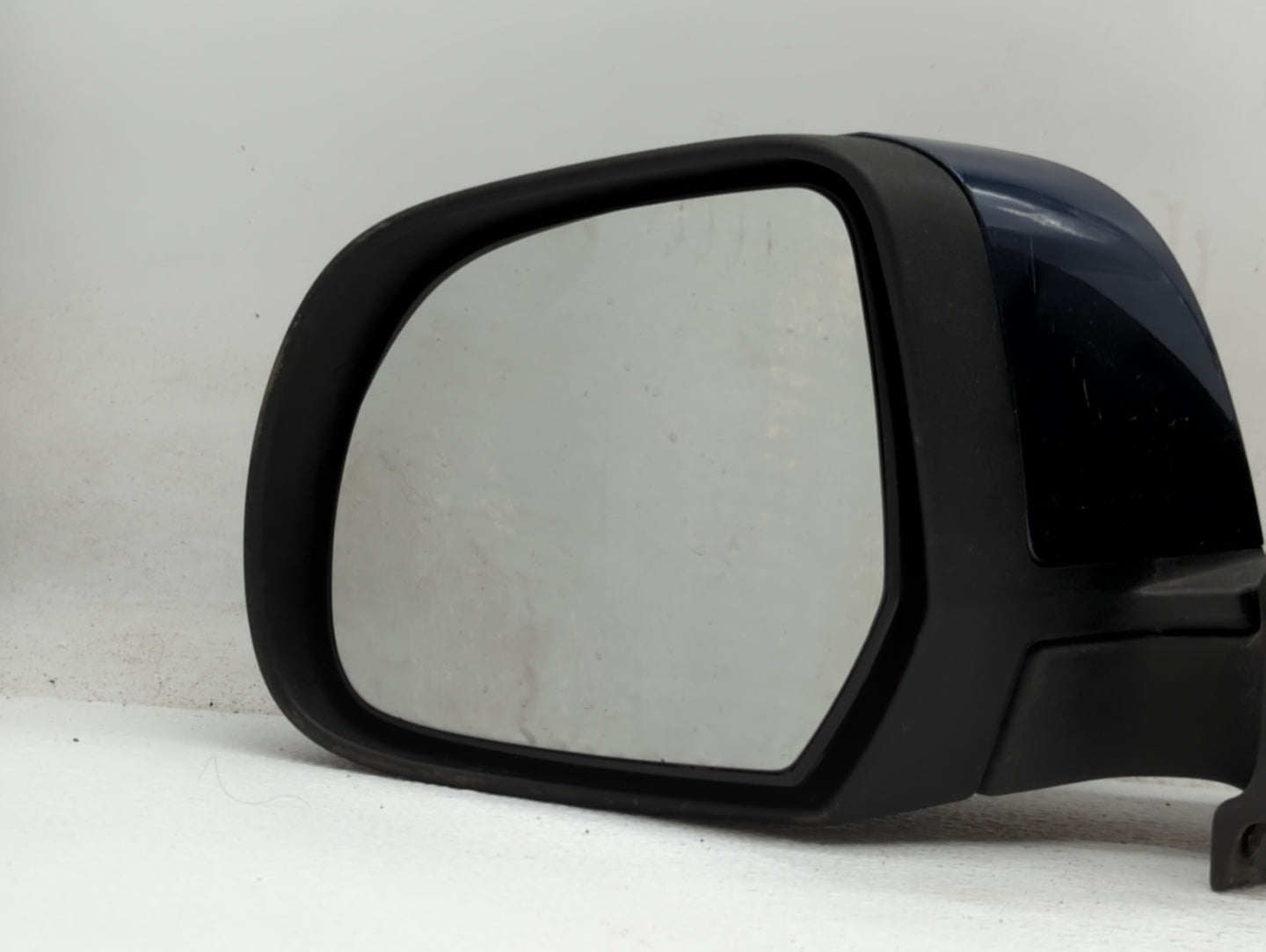 2012-2014 Nissan Versa Driver Side View Mirror - Left Door Mirror OEM Used - Oemusedautoparts1.com