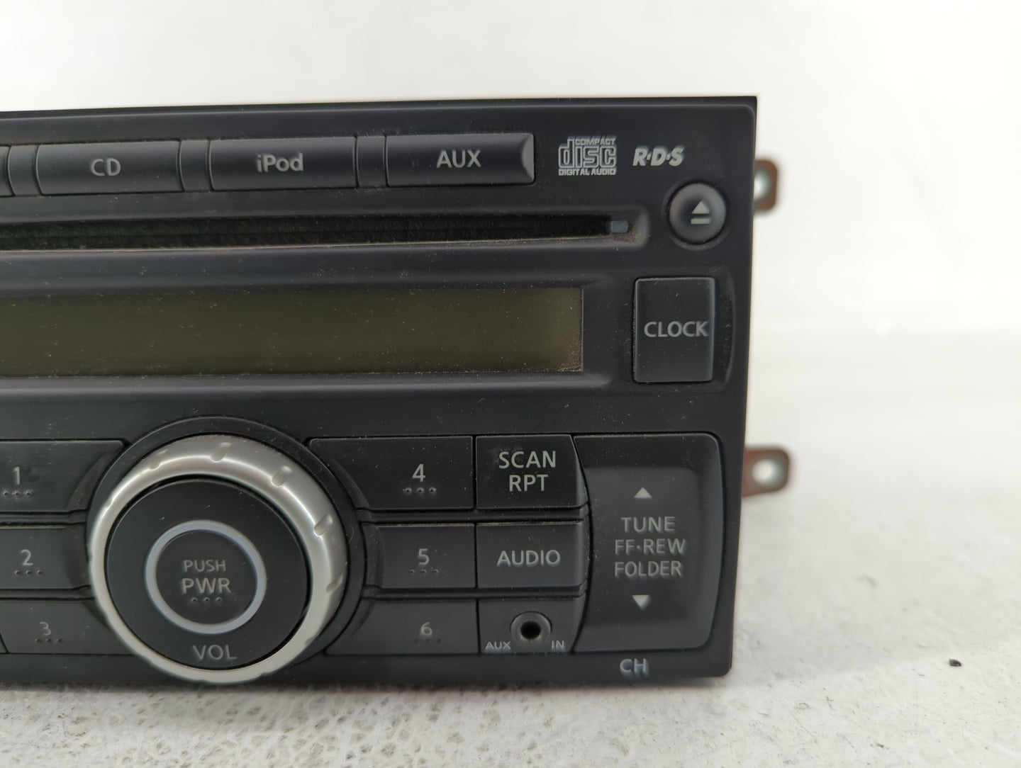 2012-2013 Nissan Versa Am Fm Cd Player Radio Receiver - Oemusedautoparts1.com