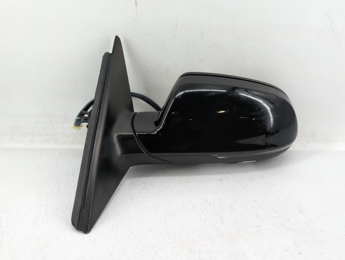 2008-2012 Nissan Versa Driver Side View Mirror - Left Door Mirror OEM Used - Oemusedautoparts1.com