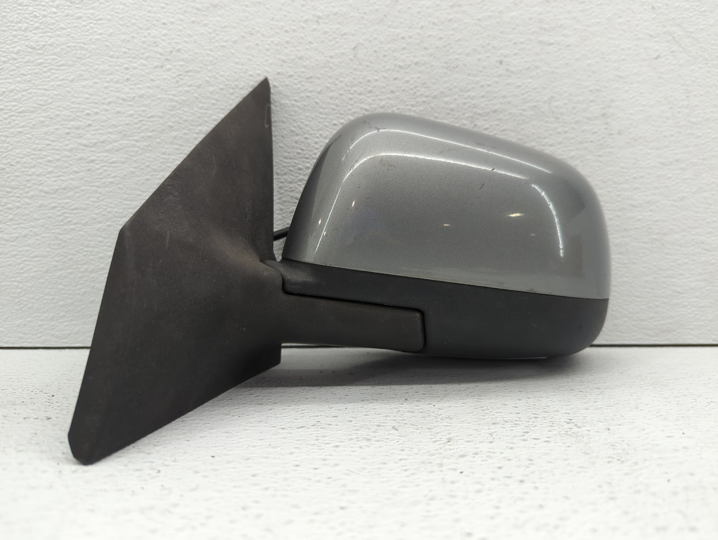 2012-2014 Nissan Versa Driver Side View Mirror - Left Door Mirror OEM Used - Oemusedautoparts1.com