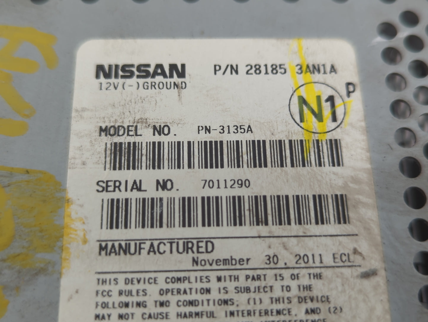 2012-2013 Nissan Versa Radio AM FM Cd Player Receiver Replacement P/N:28185 3AN1A 28185 3ANSA Fits Fits 2012 2013 OEM Used A
