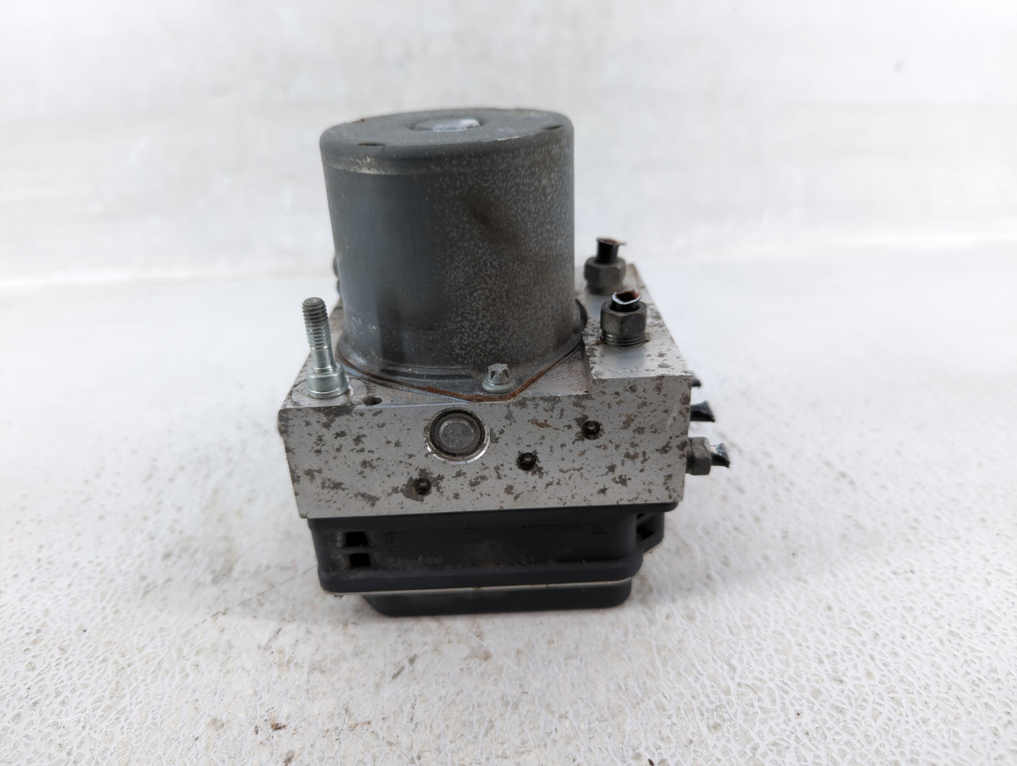 2010-2012 Nissan Versa ABS Pump Control Module Replacement P/N:47660 ZN90B Fits Fits 2010 2011 2012 OEM Used Auto Parts - Oe
