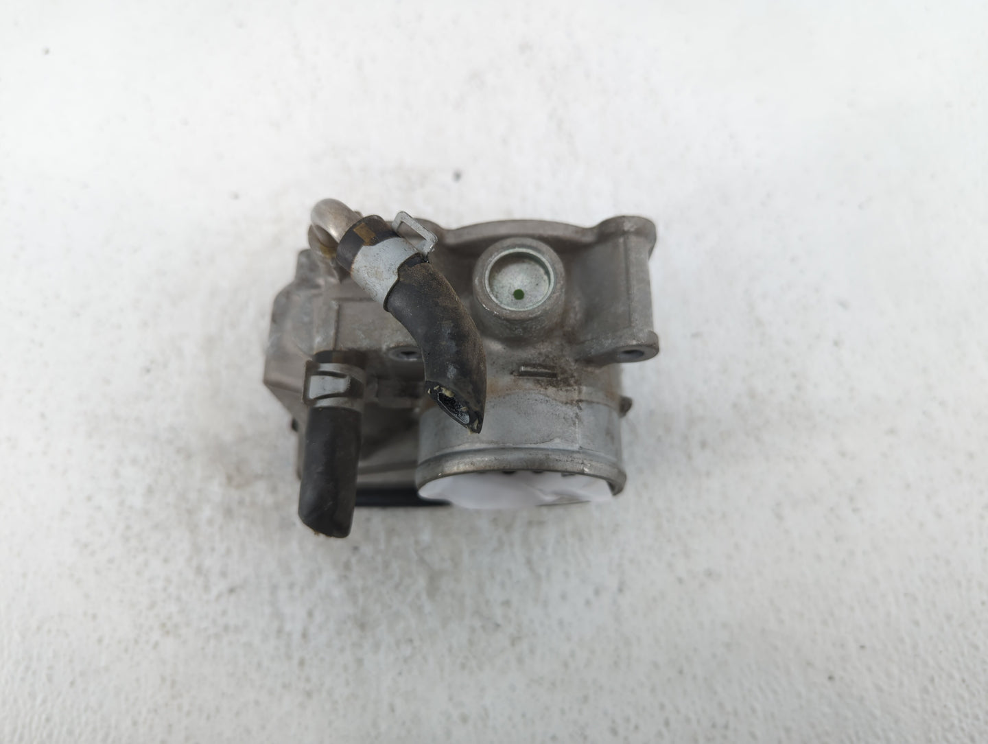 2012-2019 Nissan Versa Throttle Body P/N:3AA50-02 C Fits Fits 2012 2013 2014 2015 2016 2017 2018 2019 OEM Used Auto Parts - 
