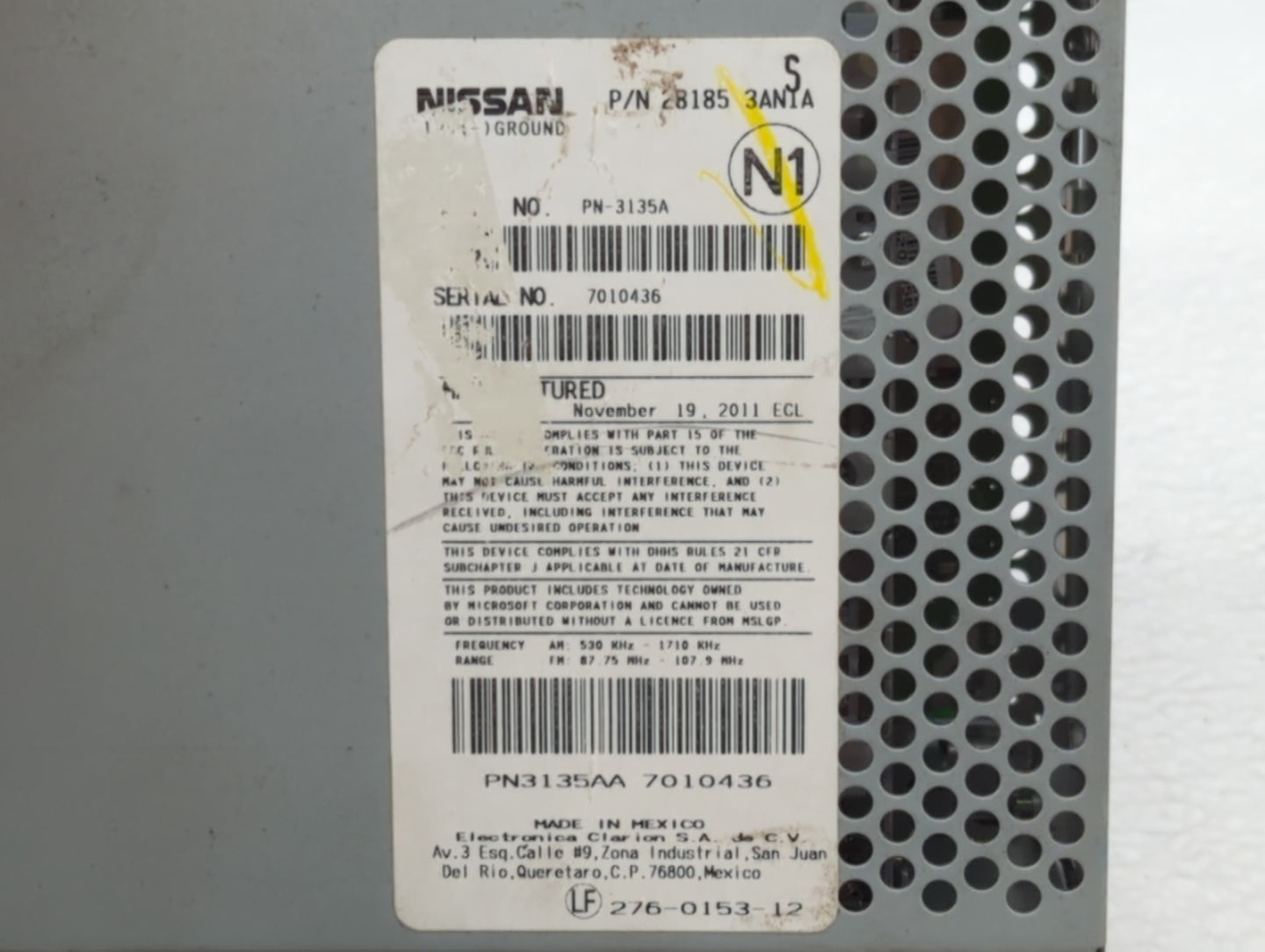 2012-2013 Nissan Versa Radio AM FM Cd Player Receiver Replacement P/N:28185 3AN1A Fits Fits 2012 2013 OEM Used Auto Parts - 