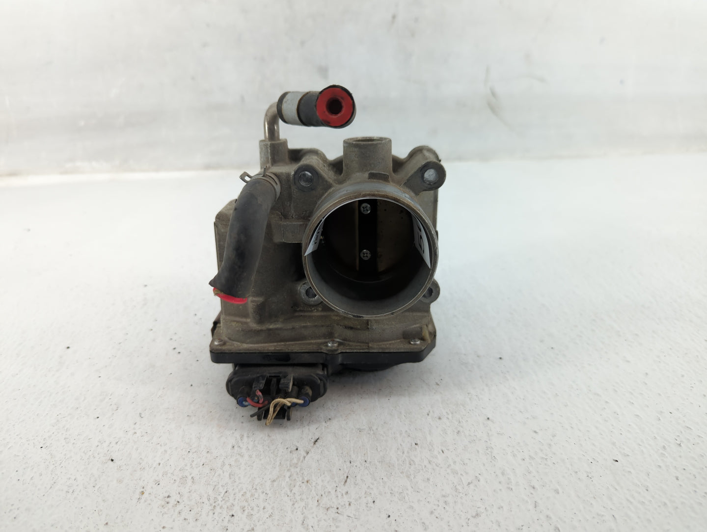 2012-2019 Nissan Versa Throttle Body P/N:3AA50-02C Fits Fits 2012 2013 2014 2015 2016 2017 2018 2019 OEM Used Auto Parts - O