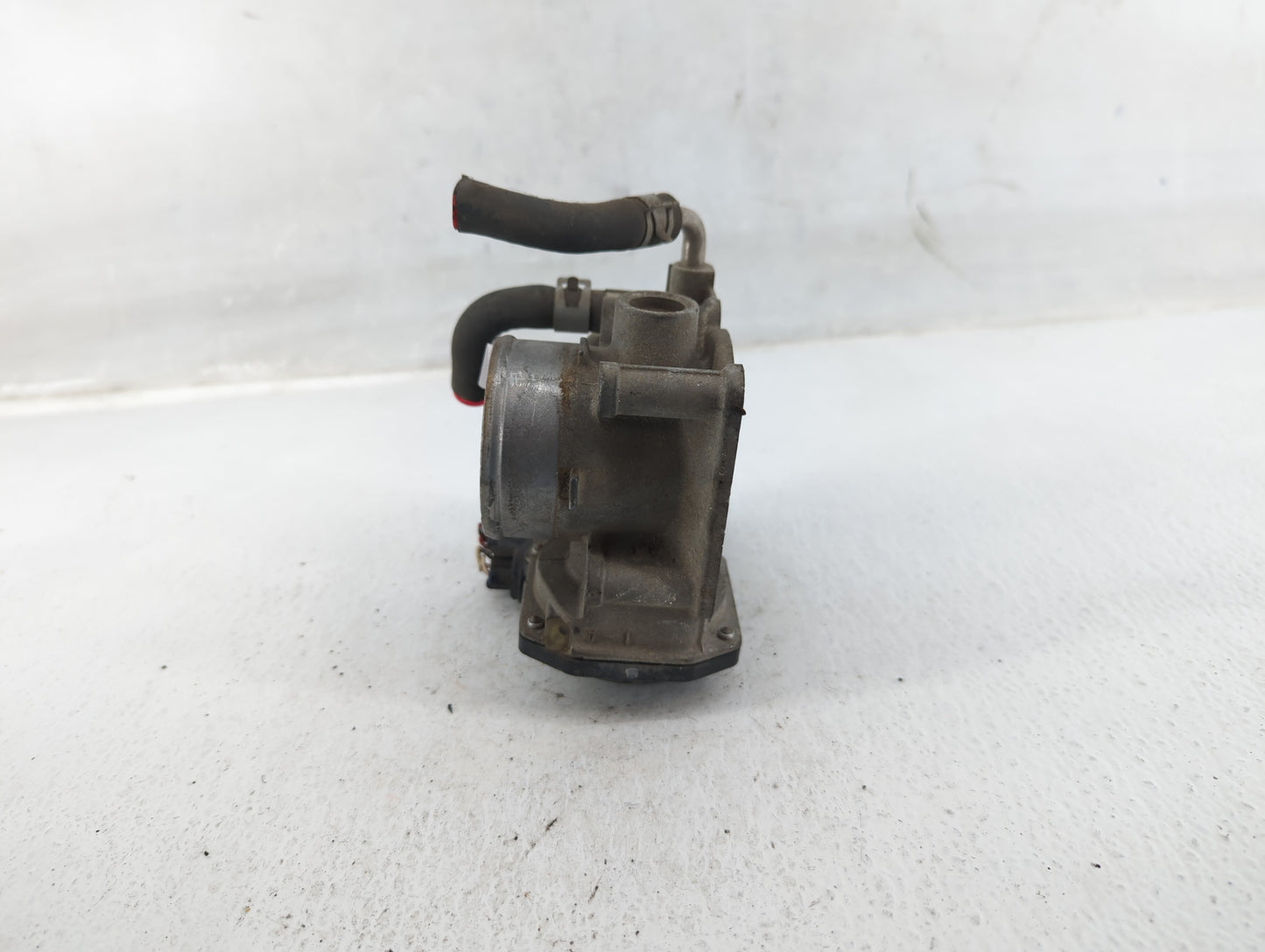 2012-2019 Nissan Versa Throttle Body P/N:3AA50-02C Fits Fits 2012 2013 2014 2015 2016 2017 2018 2019 OEM Used Auto Parts - O