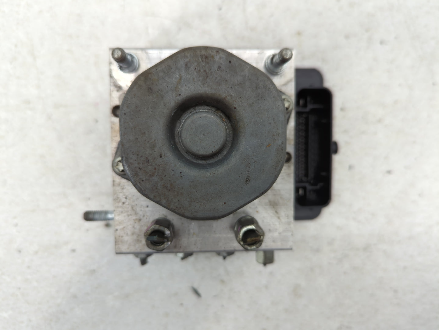 2012 Nissan Versa ABS Pump Control Module Replacement P/N:47660 3BB0A Fits OEM Used Auto Parts - Oemusedautoparts1.com