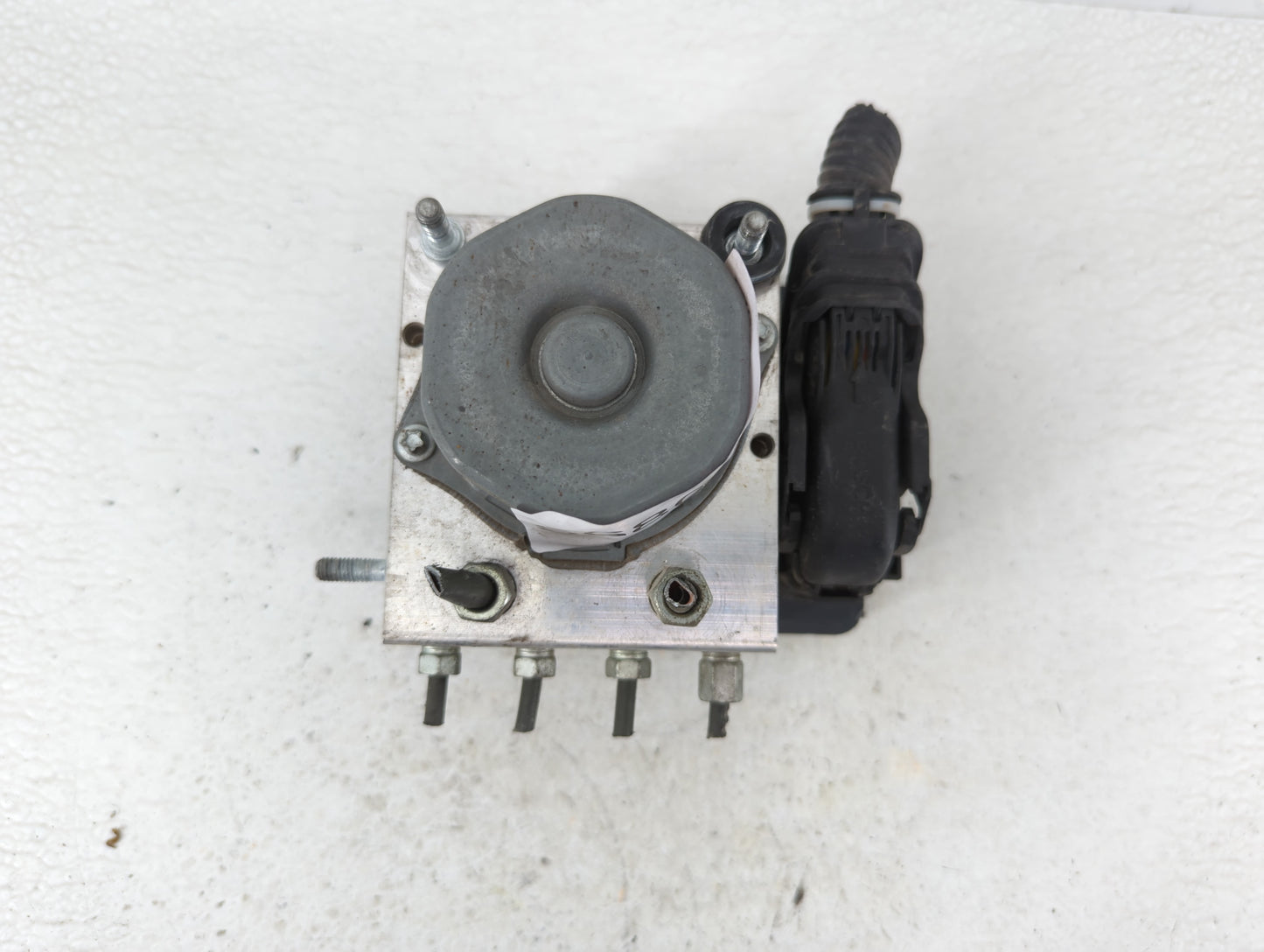 2012 Nissan Versa ABS Pump Control Module Replacement P/N:47660 3BB0A Fits OEM Used Auto Parts - Oemusedautoparts1.com