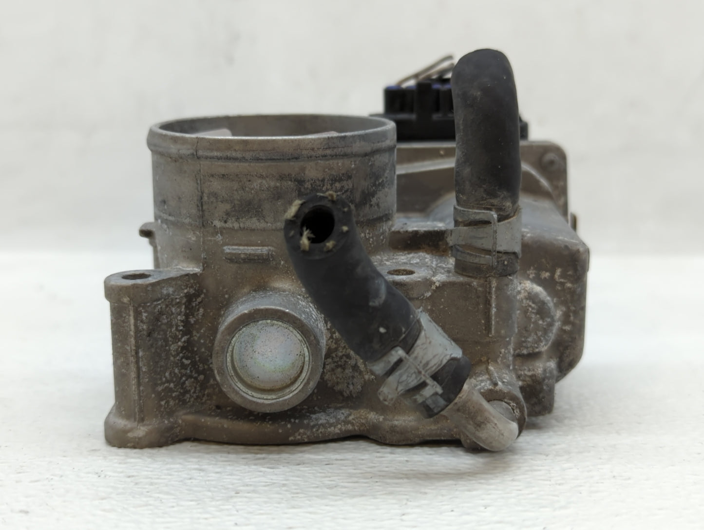 2012-2019 Nissan Versa Throttle Body P/N:GAA50-02 C Fits Fits 2012 2013 2014 2015 2016 2017 2018 2019 OEM Used Auto Parts - 