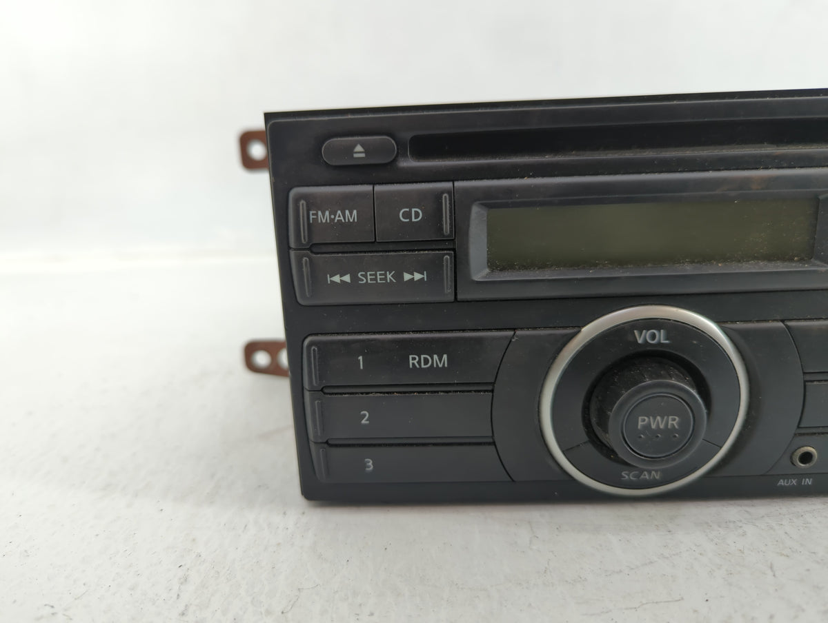 2012-2014 Nissan Versa Am Fm Cd Player Radio Receiver 583216 - Oemusedautoparts1.com