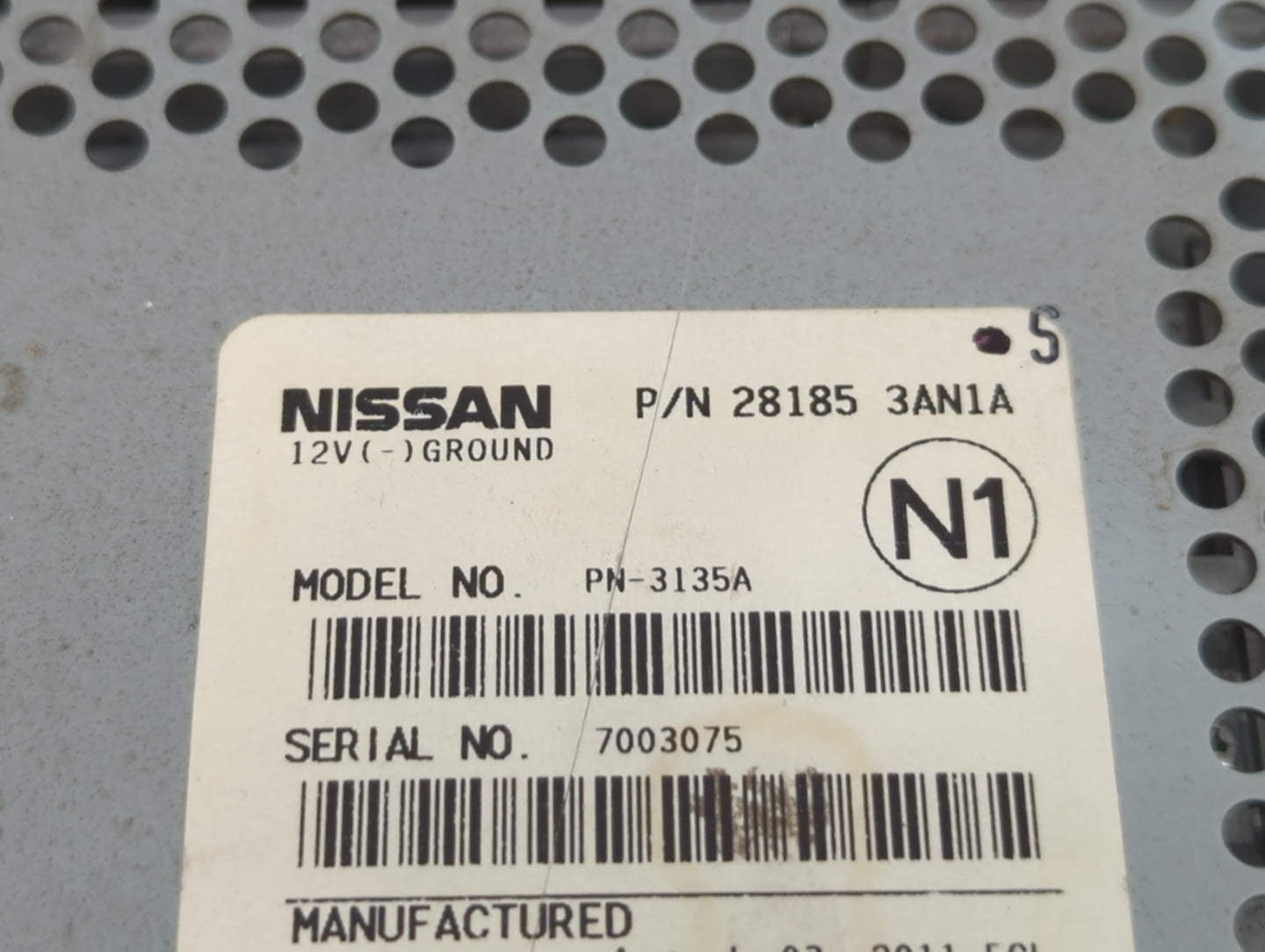 2012-2013 Nissan Versa Radio AM FM Cd Player Receiver Replacement P/N:3135A 28185 3AN1A Fits Fits 2012 2013 OEM Used Auto Pa