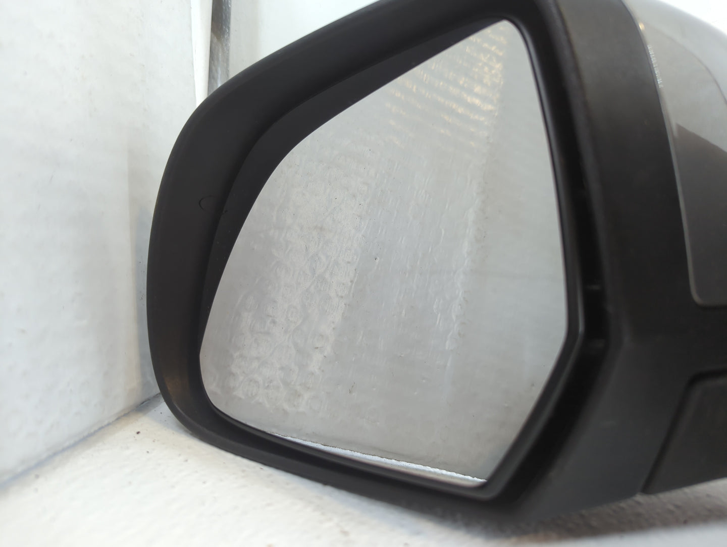 2012-2014 Nissan Versa Driver Side View Mirror - Left Door Mirror OEM Used - Oemusedautoparts1.com