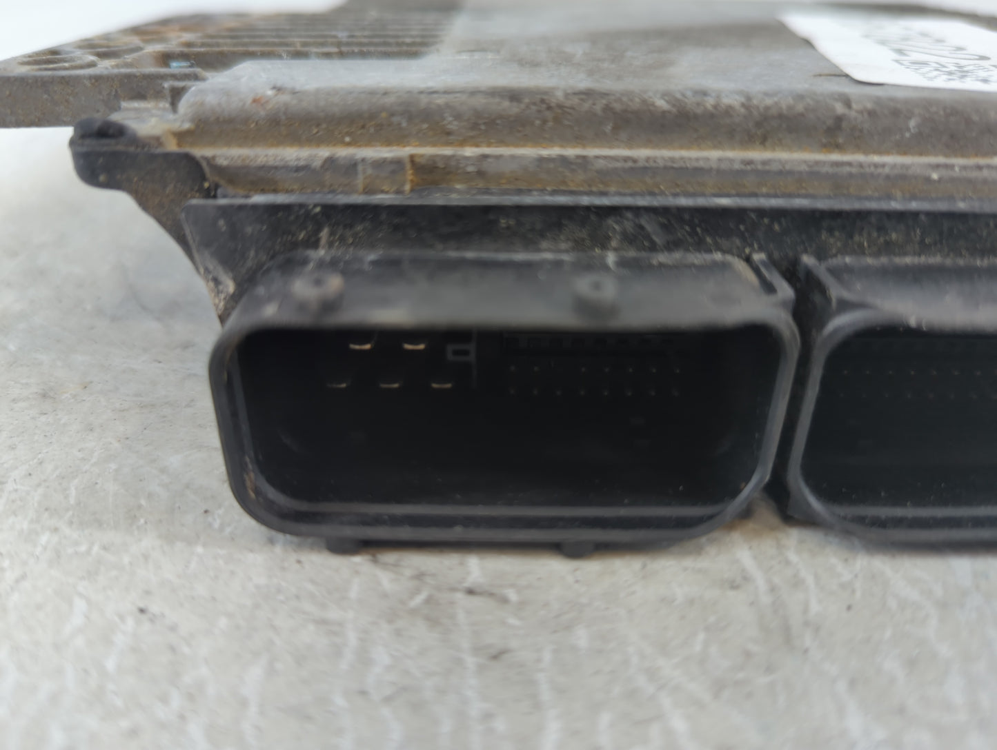 2010-2012 Nissan Versa Chassis Control Module Ccm Bcm Body Control - Oemusedautoparts1.com